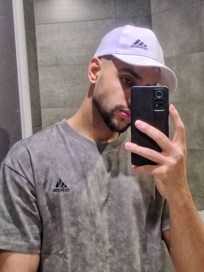  ,   Raqeb, 21 ,   ,   