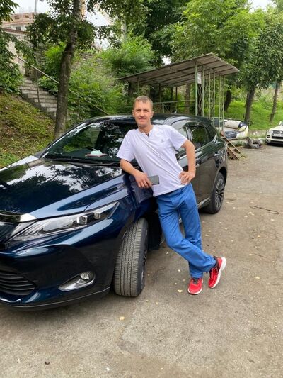  ,   Maxim, 47 ,   ,   , c 