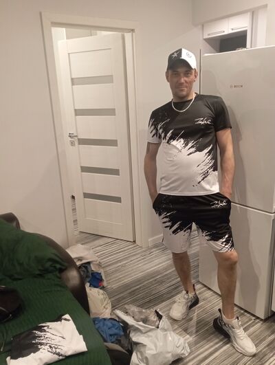 ,   VOLODIMIR, 41 ,   ,   