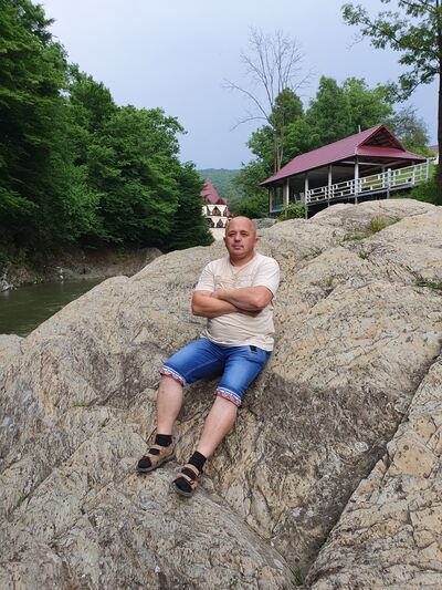  ,   Yra, 43 ,   ,   , c 