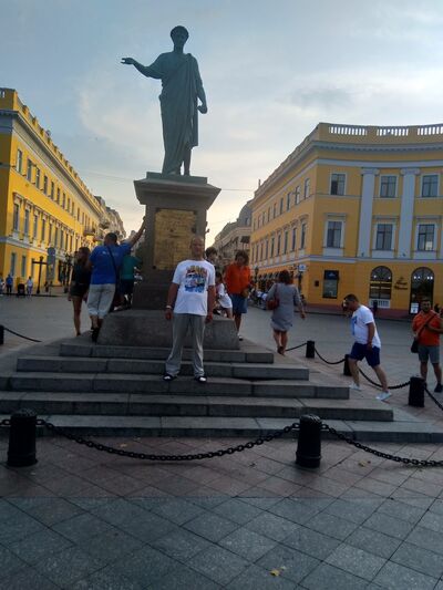  ,   Andrei, 44 ,   ,   , c 