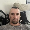  ,  Viktor, 40