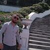  ,  Oybek, 22