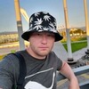  ,  Denis, 32