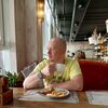  ,  Alex, 38