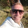  Us,  Serge, 39