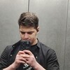   Zaur